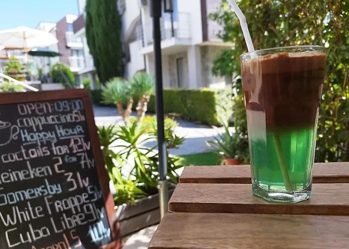 Apartman Seaside 1 Bedroom With Balcony, Max 4 Guests Napospart