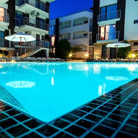 Seaside 1 Bedroom With Balcony, Max 4 Guests Солнечный берег