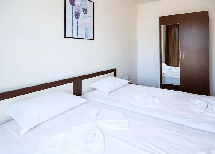 Seaside 1 Bedroom With Balcony, Max 4 Guests Apartment