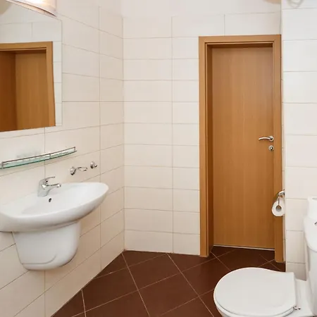 Seaside 1 Bedroom With Balcony, Max 4 Guests *